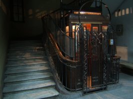 nice+old+elevator+1